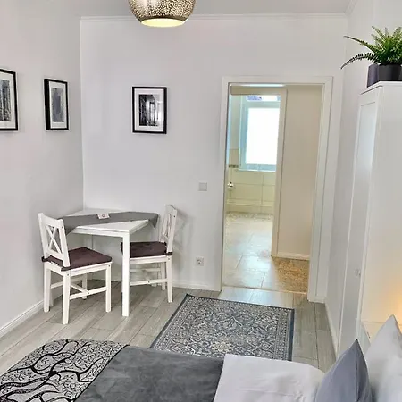 Im Kleinen Stil Ll * Linz am Rhein